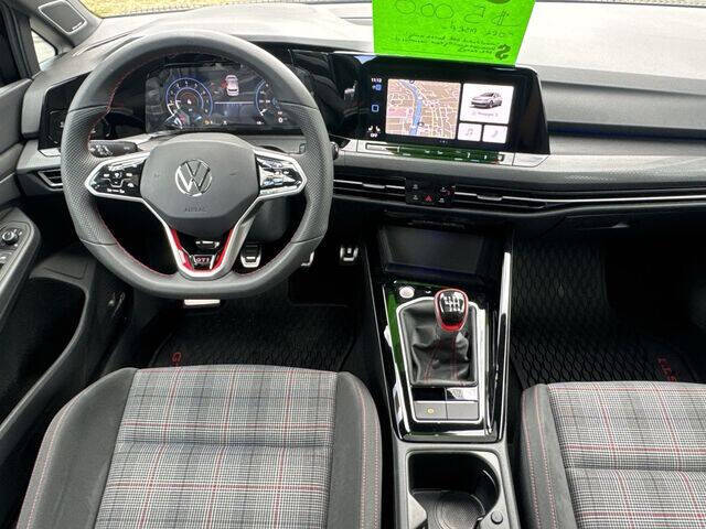 2024 Volkswagen Golf GTI 380 SE
