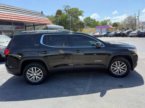 2017 GMC Acadia SLE-2