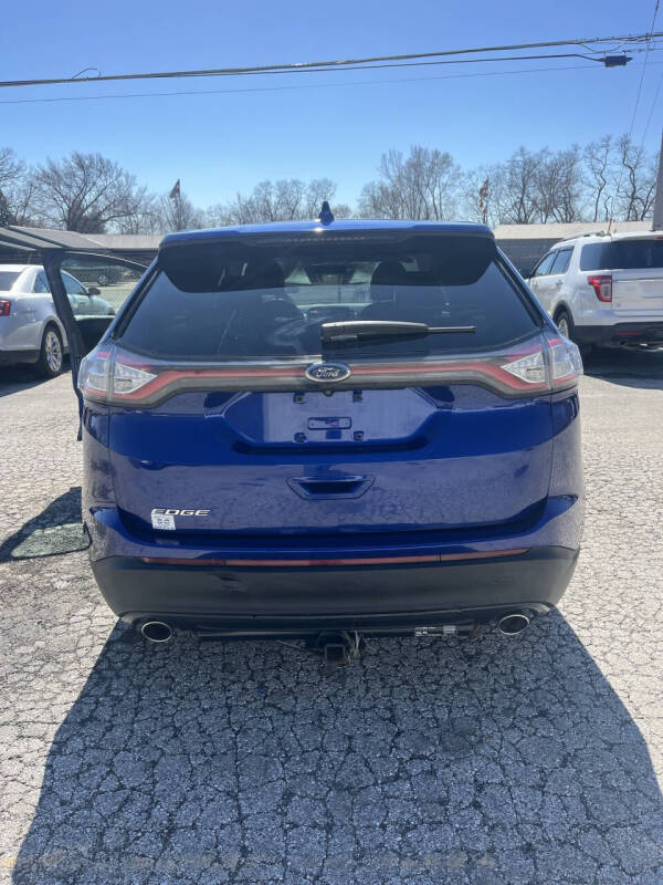 Image 5 of 2015 Ford Edge SE