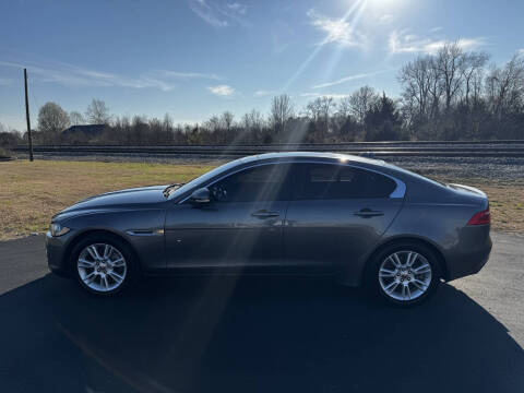 2017 Jaguar XE 25t Premium