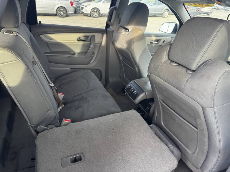 2017 Chevrolet Traverse LS