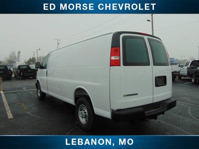 2025 Chevrolet Express 2500