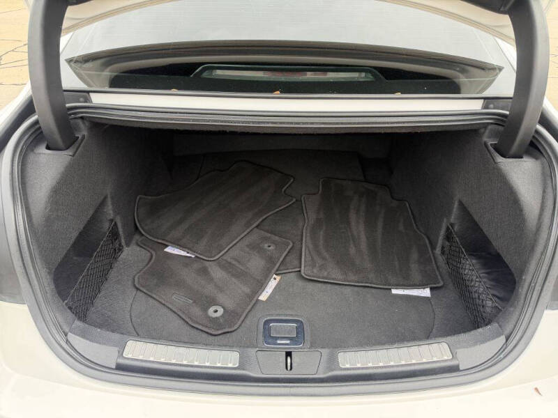 2017 Lincoln Continental Select