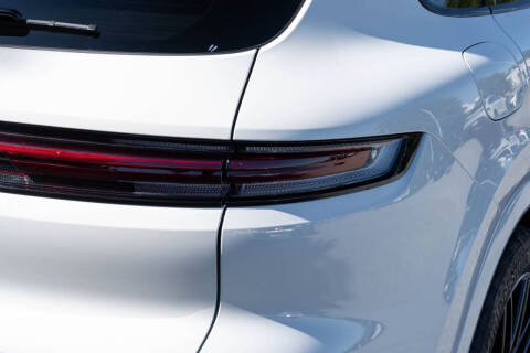 2025 Porsche Cayenne E-Hybrid