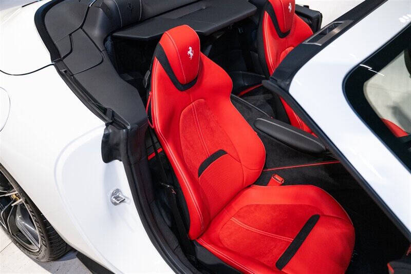 2025 Ferrari Roma Spider