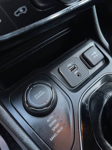 2020 Jeep Cherokee Altitude