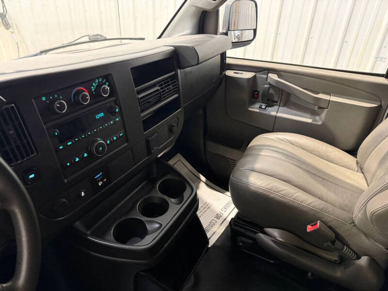 2017 Chevrolet Express 2500