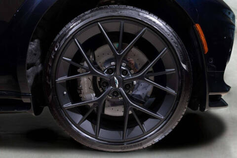 2025 Aston Martin DBX 707