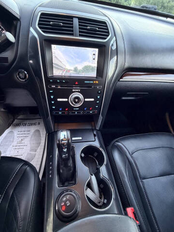 2017 Ford Explorer Platinum