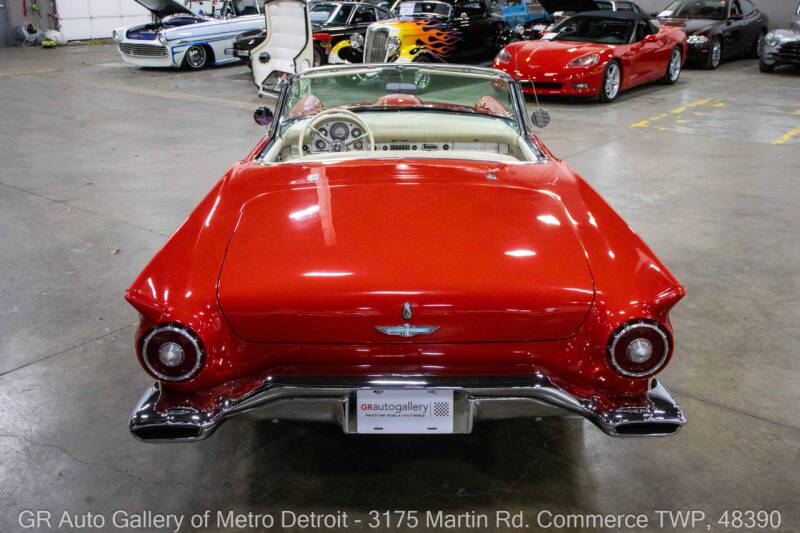 1957 Ford Thunderbird