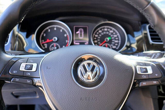 2017 Volkswagen Golf