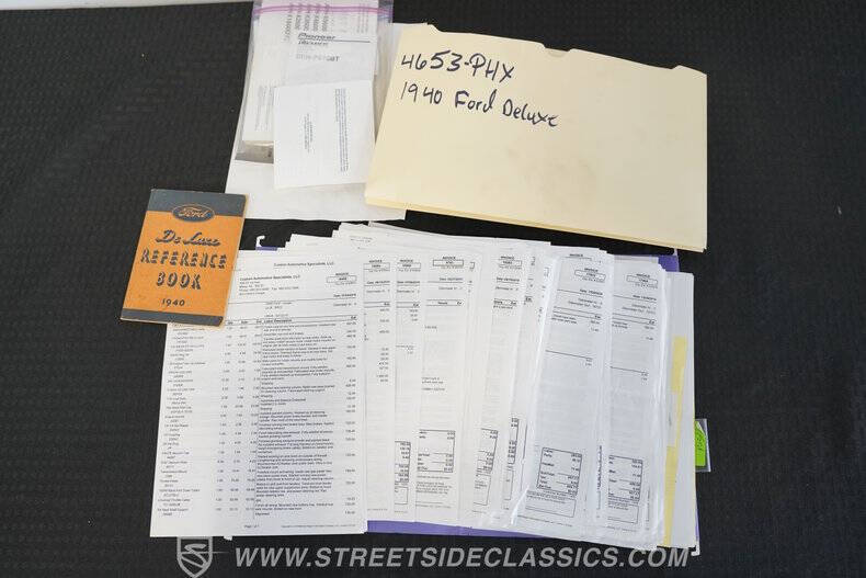 1940 Ford Deluxe
