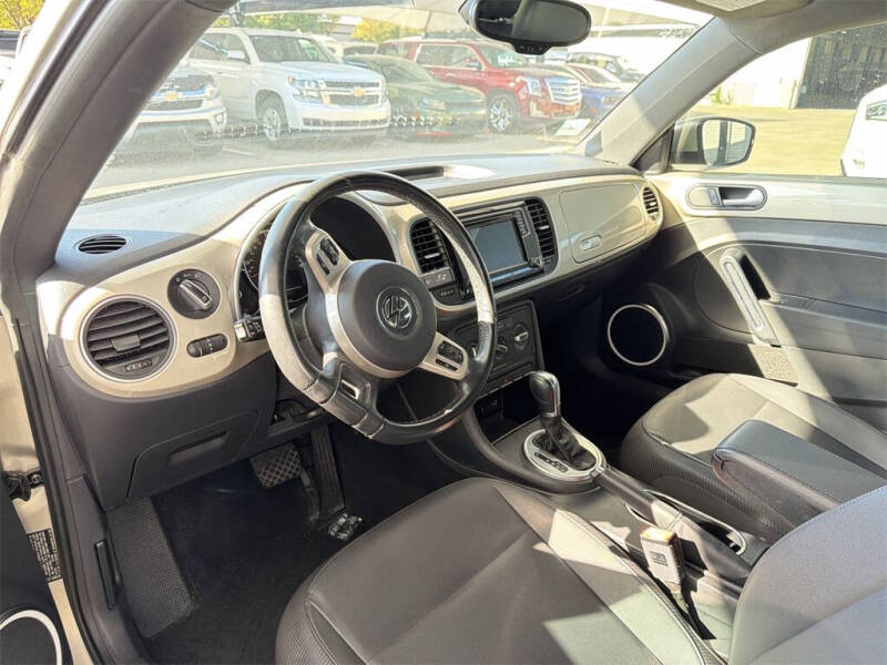 2016 Volkswagen Beetle 1.8T SE