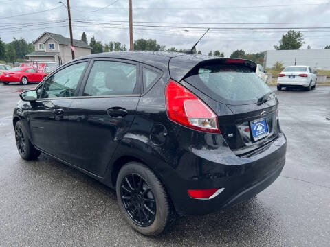 2014 Ford Fiesta SE
