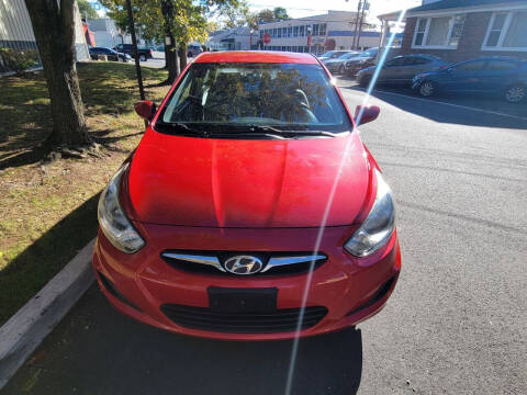 2012 Hyundai Accent GLS