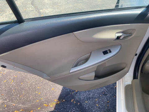 2012 Toyota Corolla LE