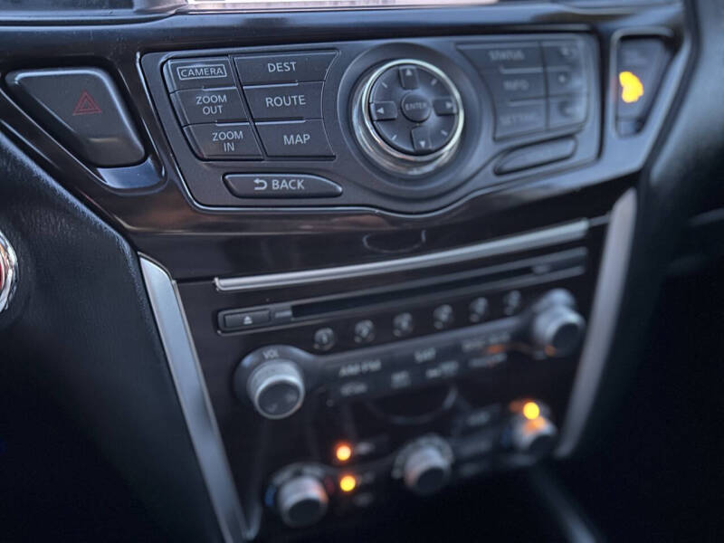 2014 Nissan Pathfinder Platinum