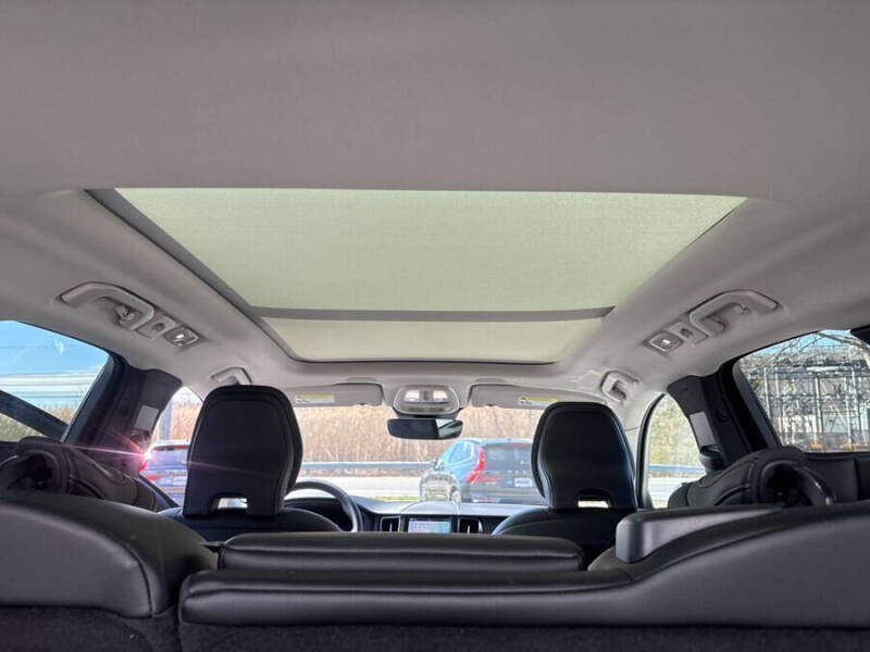 2023 Volvo XC60 B5 Core