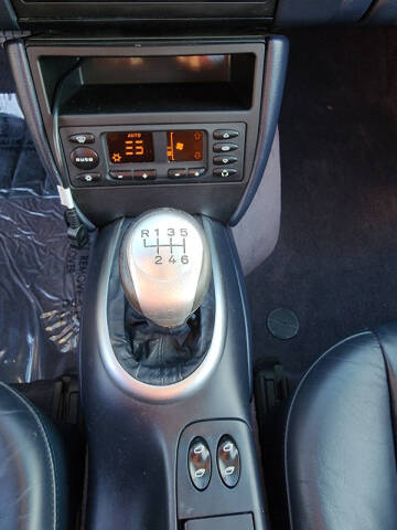 2002 Porsche 911 Carrera 4