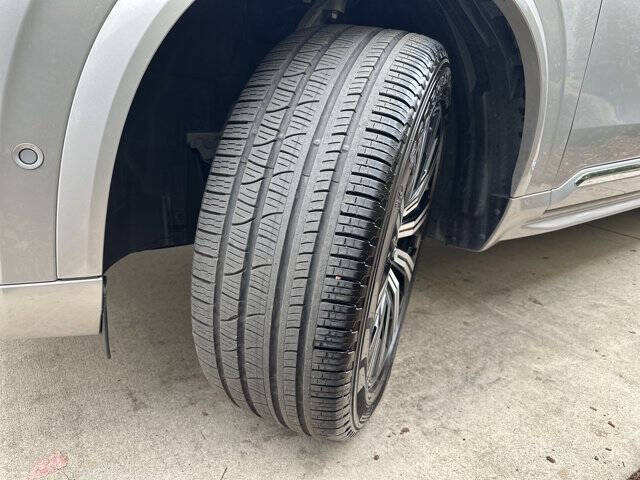 2025 Volvo XC90 B6 Plus Bright Theme 7P