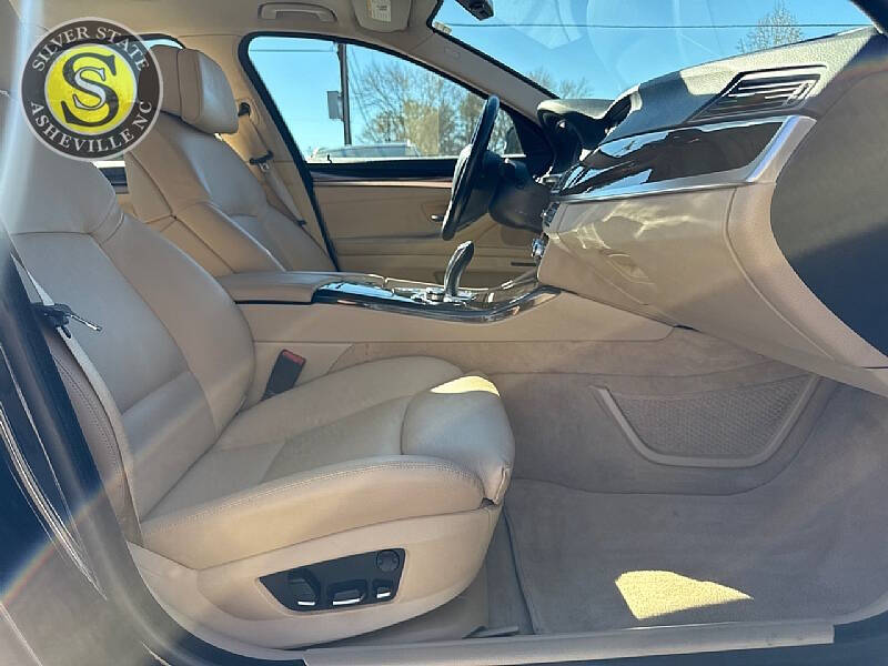 2011 BMW 5 Series 528i