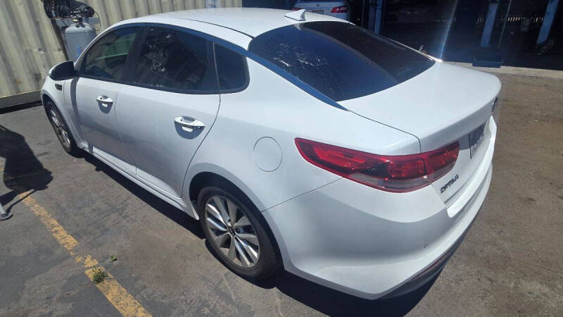 2018 Kia Optima LX