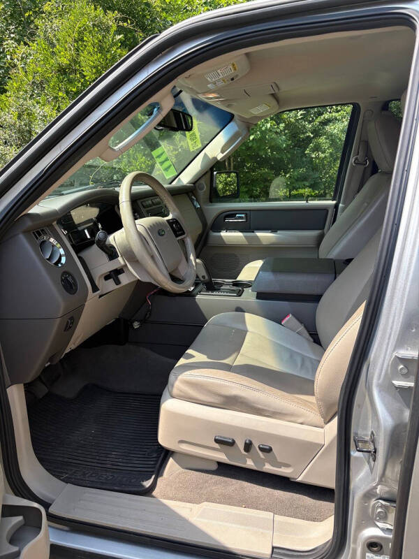 2011 Ford Expedition XLT