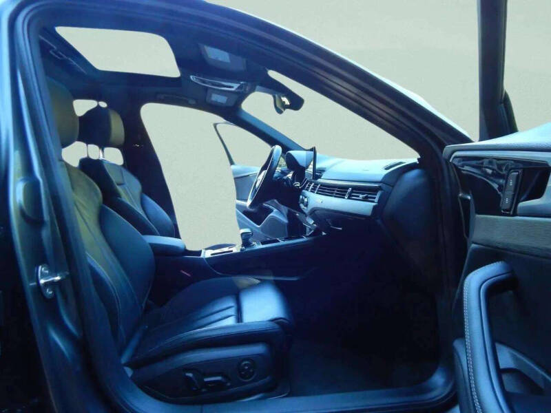 2022 Audi A4 quattro S line Prem Plus 45 TFSI