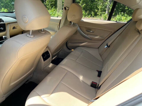 2015 BMW 3 Series 320i