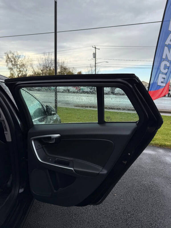 2017 Volvo V60 T5 Premier