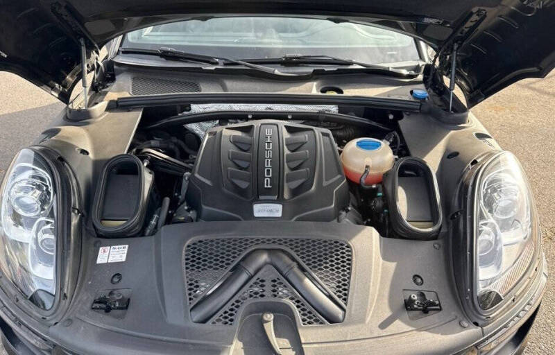 2017 Porsche Macan S