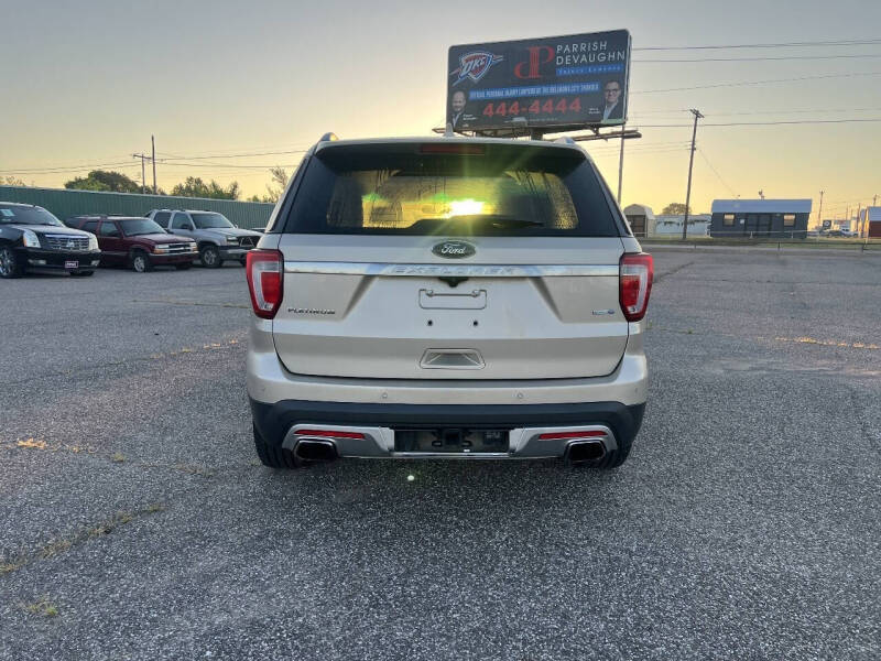 2017 Ford Explorer Platinum