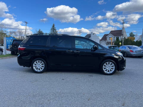 2015 Toyota Sienna XLE 7-Passenger