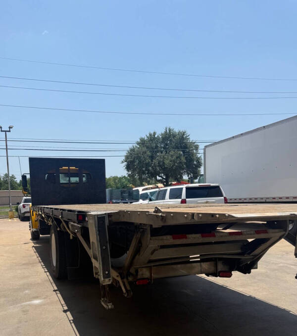 2020 Freightliner M2 106