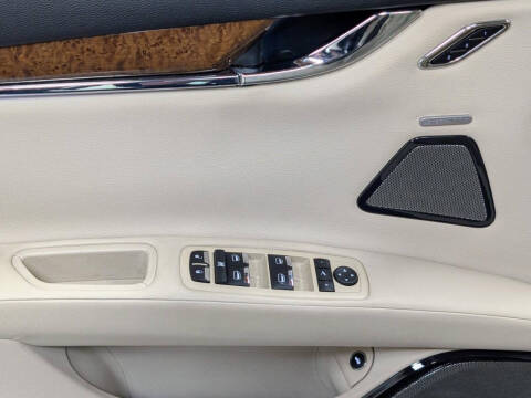 2014 Maserati Quattroporte Sport GT S