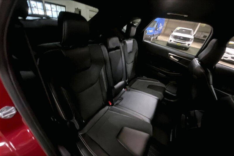 2022 Ford Edge ST