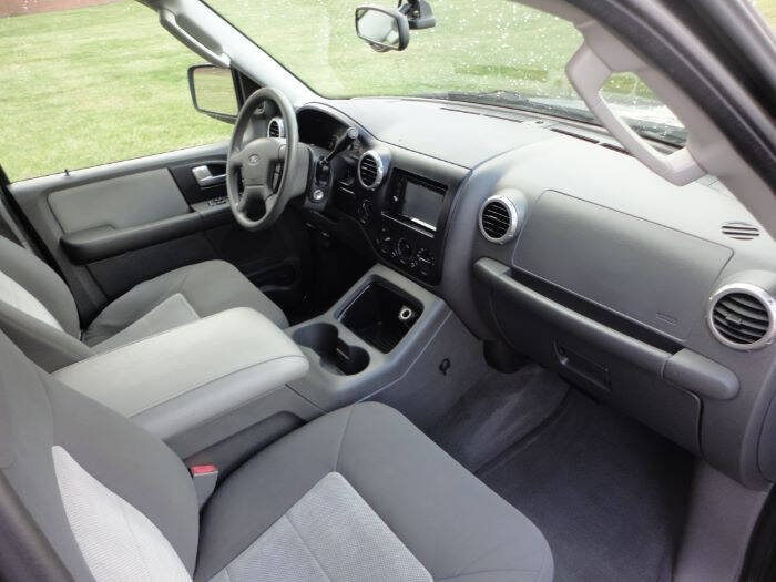 2003 Ford Expedition XLT