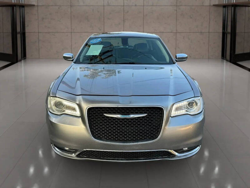 2017 Chrysler 300 C