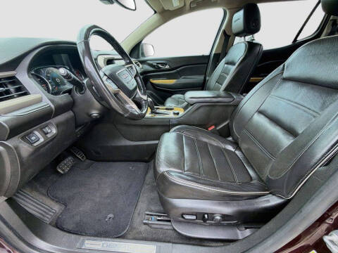 2017 GMC Acadia Denali