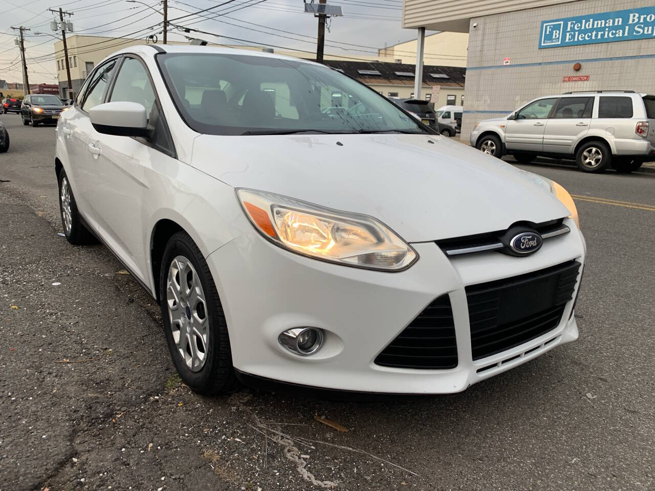 White 2012 Ford Focus SE SE 4dr Sedan 1