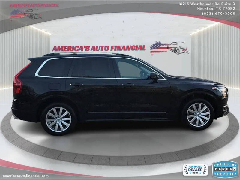 2016 Volvo XC90 T6 Momentum