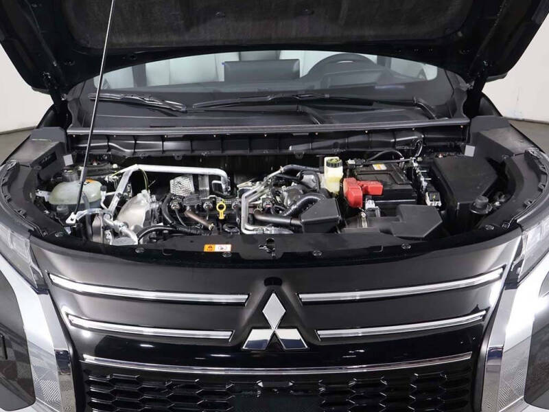 2025 Mitsubishi Outlander SEL Platinum Edition