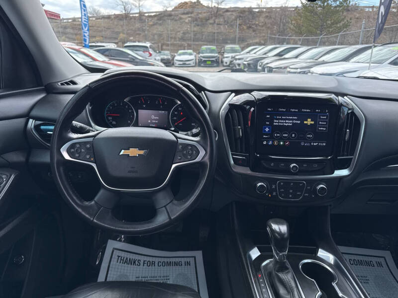 2021 Chevrolet Traverse LT Leather