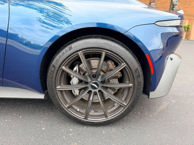 2020 Aston Martin Vantage