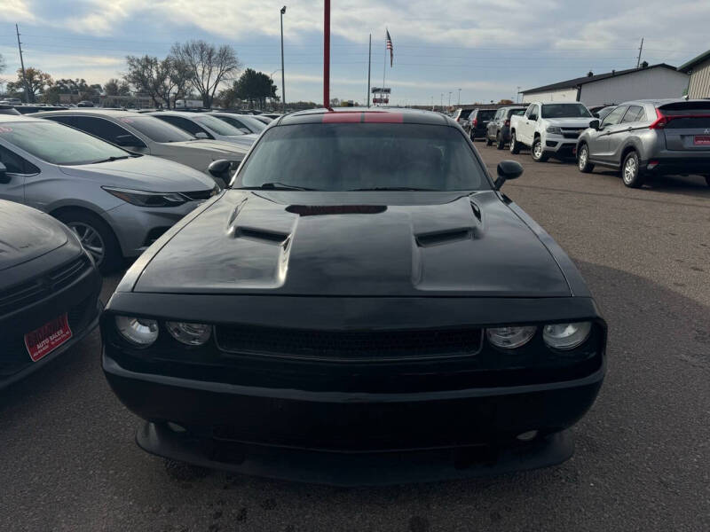 2013 Dodge Challenger SRT8 photo 21