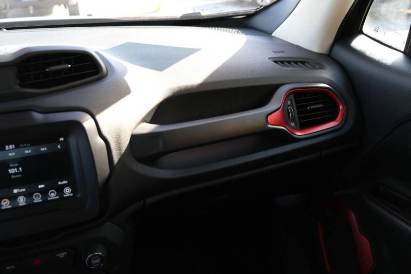 2019 Jeep Renegade Trailhawk