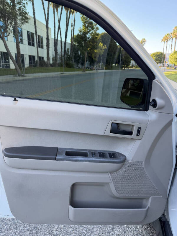 2011 Ford Escape XLS