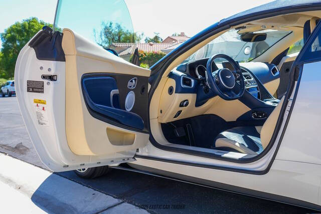 2019 Aston Martin DB11 Volante