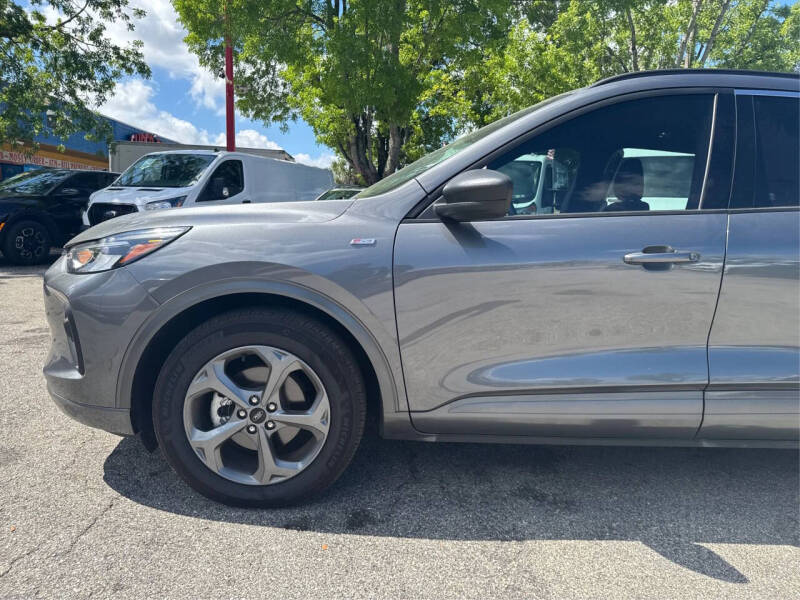 2024 Ford Escape ST-Line