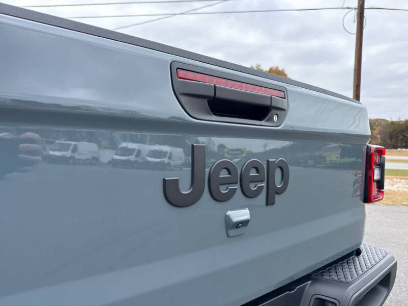 2026 Jeep Gladiator Willys